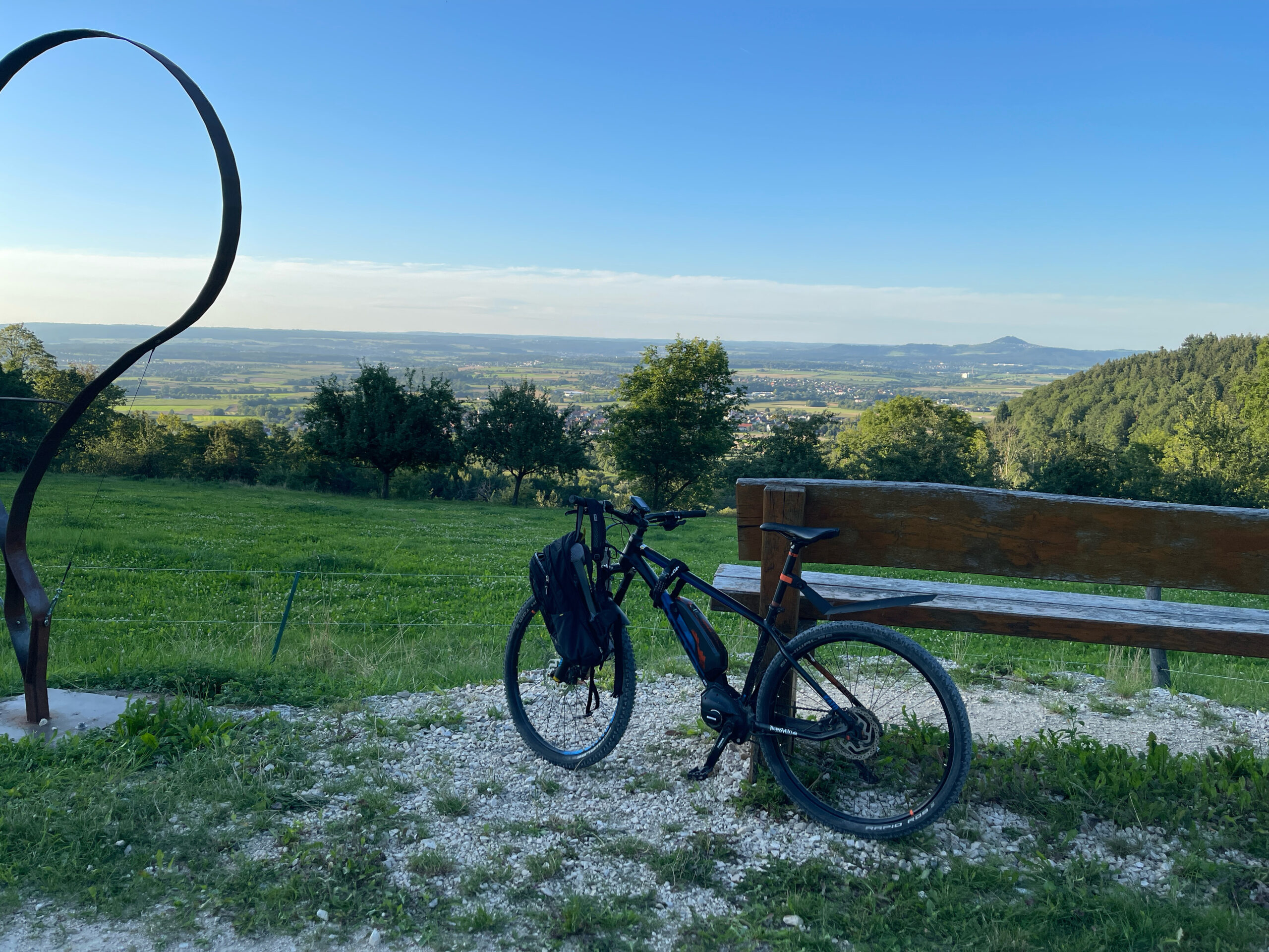 E-Bike mit 68 — Trails, Wälder und eine Downhill-Strecke vor der Haustür